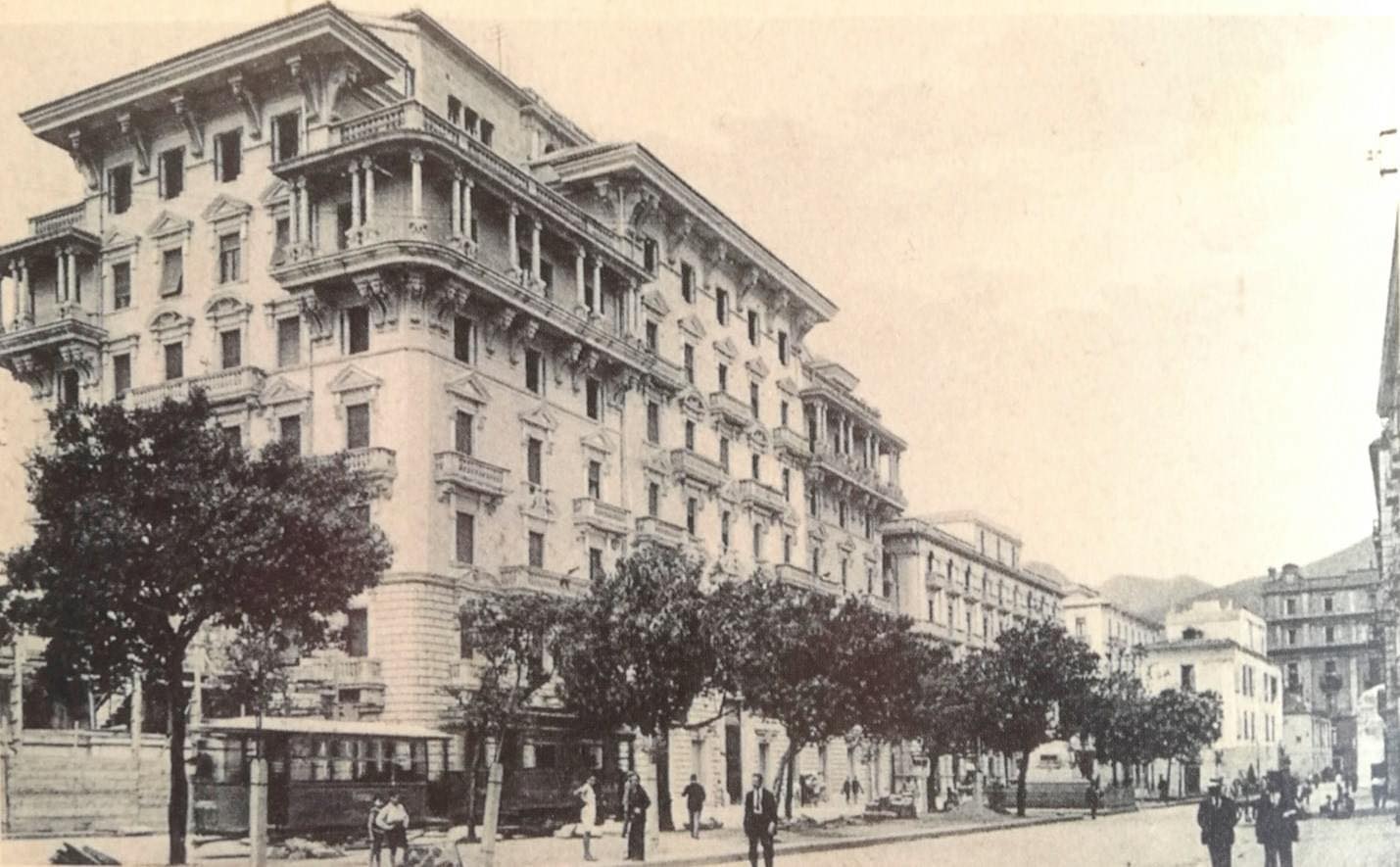 Salerno, 1932 - Palazzo Santoro