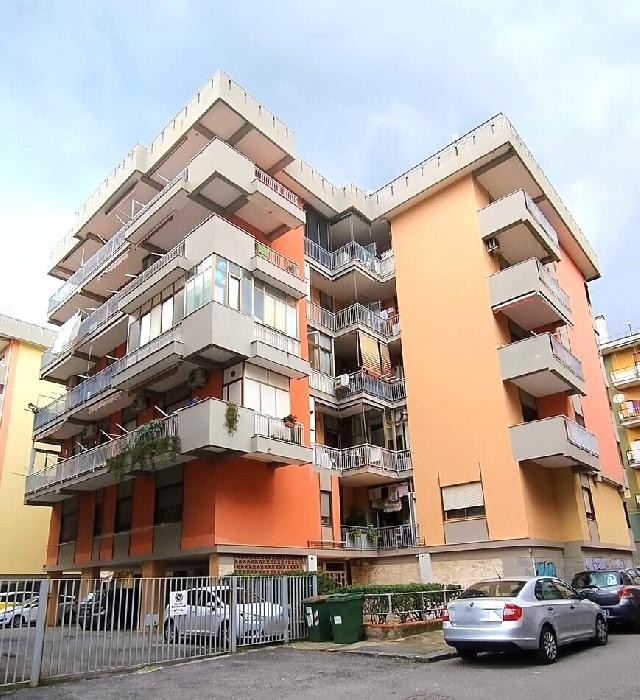 4 VANI DA 120 MQ